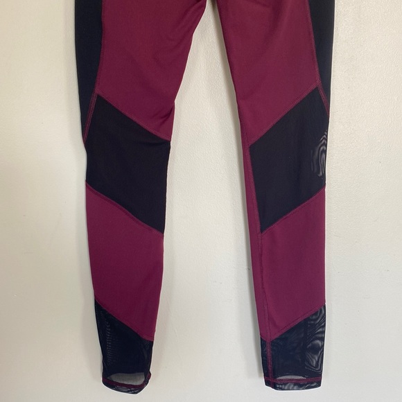 Express EXP Core Performance Leggings - Burgundy & Black - XS - Picture 6 of 9